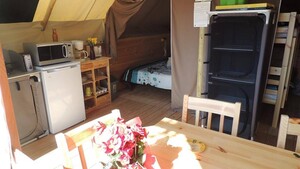 Cabane Lodge Confort SAFARI 20m² (2 chambres - sans sanitaires) + terrasse semi couverte