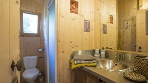 La Cabane du Voyage - Wooden hut 1 bedroom 24m² + terrace 16m²