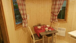 Cottage Clavelin - 13m², comfort, originality and pleasure for 2 with breakfast