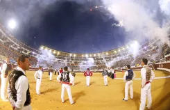 Spectacle Landes Émotions dans les Landes, soirée immersive avec traditions landaises, musique, danses, culture locale et animations authentiques pour découvrir l’identité du Sud-Ouest en famille ou entre amis