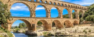 Pont du Gard un des vestiges des aqueducs romains