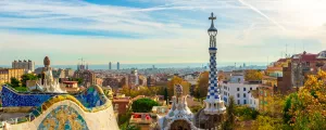 Vue panoramique de Barcelone depuis le parc Guell, en catalogne
