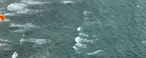 Banniere-Plonevez-Porzay-Finistere-Bretagne-France-Parapente plage de Kervel-resasol