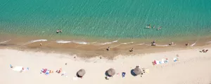 torreilles-pyrenees-orientales-occitanie-france-campings-plage-bord-de-mer-littoral-rivage-personnes-resasol-vacances-loisirs-evenements