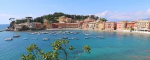 Vue sur la ville de Sestri Levante sur la Riviera Italienne, en Ligurie