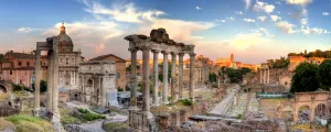 Vue du Forum Romain au coeur de Rome, dans la région de Latium