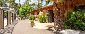 Accès Spa du meilleur camping des Landes à Messanges dans le Sud-Ouest en bord de mer avec plage privative et tous les services pour des vacances au top.