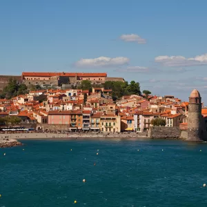 Collioure et la mer Méditerranée depuis les montagnes alentours