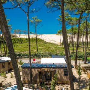 Quartier premium du camping le Vieux Port avec accès direct à la plage
