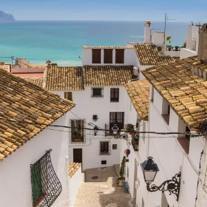 Maisons blanches dans les ruelles de la Costa Blanca en Espagne