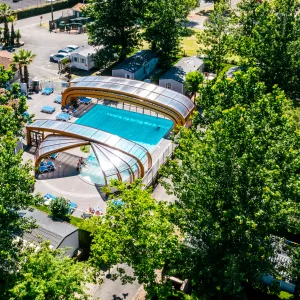 Piscine couverte en hors saison au camping La Marina à Messanges dans les Landes