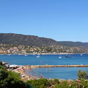 bormes-les-mimosas-var-paca-france-campings-plage-bateaux-port-resasol-vacances-loisirs-evenements2