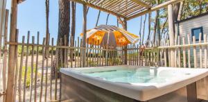 Lodge PREMIUM Dune & Jacuzzi 6P