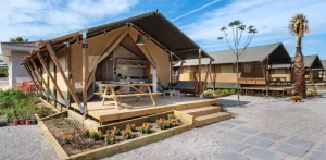 Grand Safari Glamping Tent