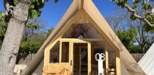 Glamping Iris