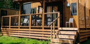 Stacaravan Premium 37m² 3 slaapkamers + terras + TV + BBQ + 2 badkamers + Voetgangerszone