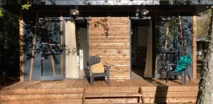 Chalet Studio Standard 10m² - Douche et WC commun + Terrasse couverte