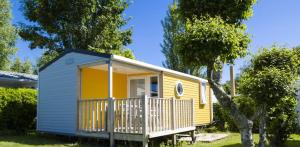 Comfort stacaravan 28m² (2 slaapkamers) semi-overdekt terras - TV + vaatwasser