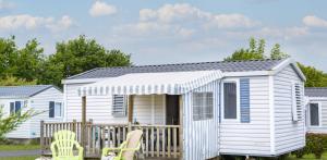 Stacaravan Confort 2 slaapkamers + TV - by maeva