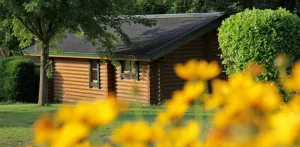 Houten MARMOTTES- sheets +towels + cleaning