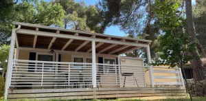 Stacaravan Lanterna Tahiti met airconditioning 2 slaapkamers + TV (4 volwassenen + 2 kinderen)