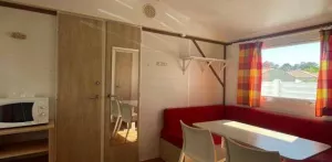 Stacaravan Standard 26m² 2 slaapkamers + terras (landzijde)