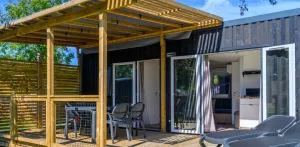 Homeflower Premium - 35 m² - 3 slaapkamers + overdekt terras van 21 m² + AIRCONDITIONING + TV