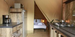 Tent Lodge Confort 34m² (2 slaapkamers) - met (eigen) sanitair