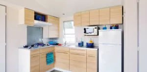 Stacaravan Confort 32m² (3 slaapkamers) + terras + TV + Vaatwasmachine