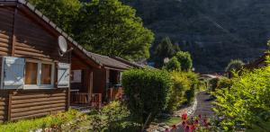 Chalet Montana Comfort 35 m² - 2 slaapkamers + terras 8 m² + plancha + TV -