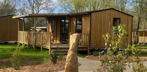 COZY Lodge "804": 2 slaapkamers + Overdekt terras + Vaatwasser + TV (30 m² / 2026)