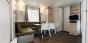 Stacaravan Comfort met airconditioning 3 slaapkamers + TV