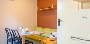 Stacaravan met airconditioning 1 slaapkamer + TV