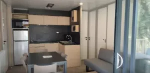 Comfort Lodge met 4 kamers (6 volwassenen + 1 baby)