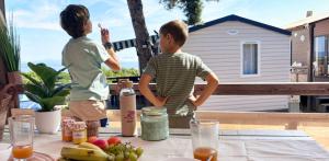 TENNESSY ZEEZICHT COMFORT