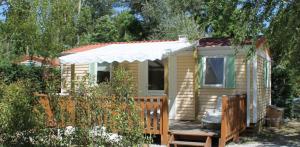 Stacaravan Standard 29m² (2 kamers) + overdekt terras