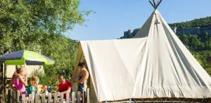 Lodge Trappeur 18m² - 2 slaapkamers - zonder privé sanitair, de tipi, het comfort meer