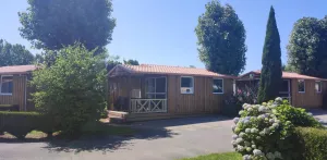 Chalet Morea Standard 25m² (2 Schlafzimmer) + TV + Überdachte Terrasse +BBQ