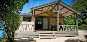 Chalet Sekoya Premium 35 m² - 2 slaapkamers + terras 17 m² + plancha + tv + vaatwasser -