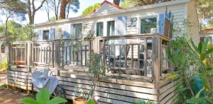 Tribord CONFORT - 3 kamers 32m² - Airconditioning, terras, TV