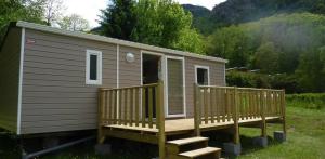 Stacaravan  Confort 30m² - 3 slaapkamers + Half-schaduwrijk terras