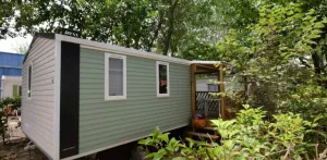 Stacaravan met 3 slaapkamers, airconditioning + tv