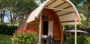 Pod - 1 dormitorio y 1 cama doble en altillo - con WC y cuarto de baño