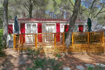 Camping La Pinède