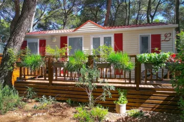 Camping La Pinède