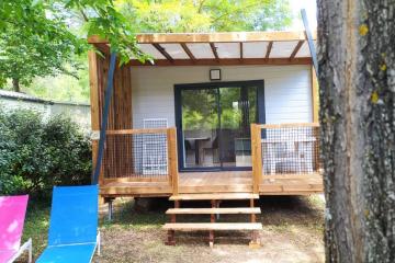 Flower Camping La Rivière