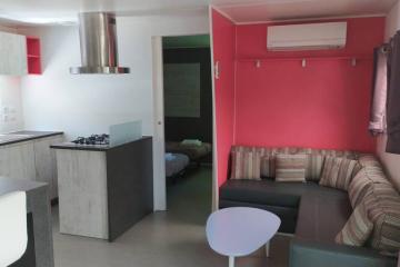 Flower Camping La Rivière