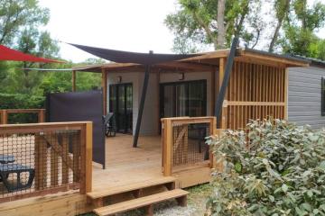 Flower Camping La Rivière