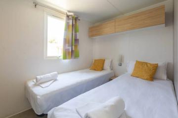 HolaCamp Barcelona by Viajes Velero 