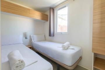 HolaCamp Barcelona by Viajes Velero 